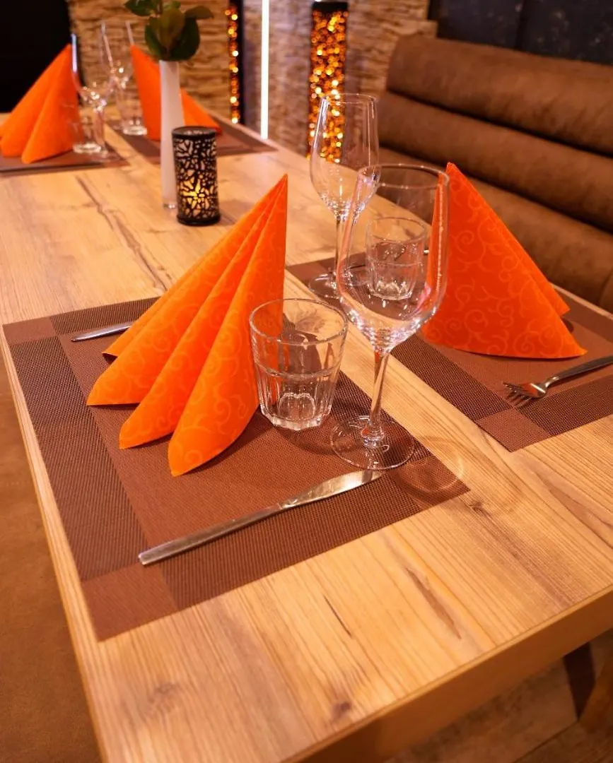 גרמרינג Hotel Amper